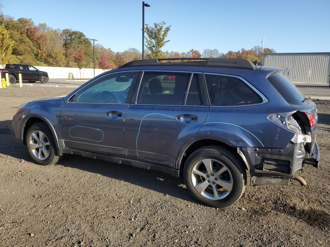 2014 Subaru Outback 2.5I Limited - Image 2