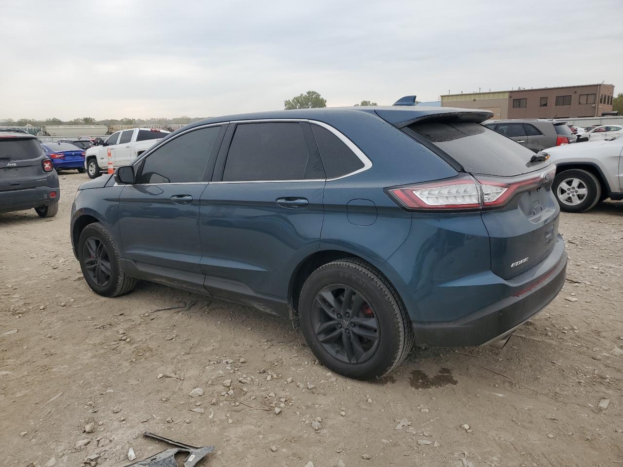 2016 Ford Edge - Image 2