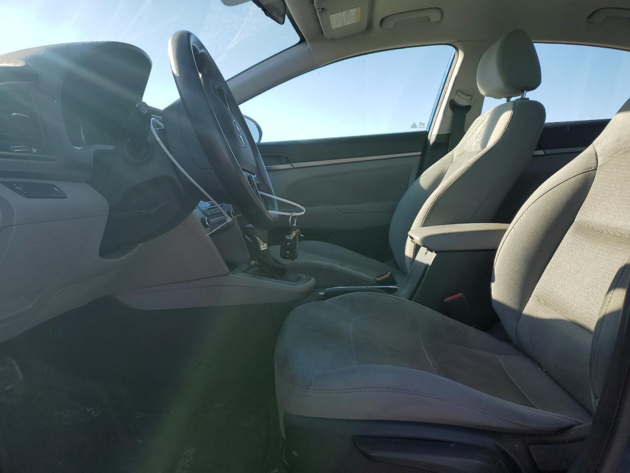 2017 Hyundai Elantra Se - Фото 7