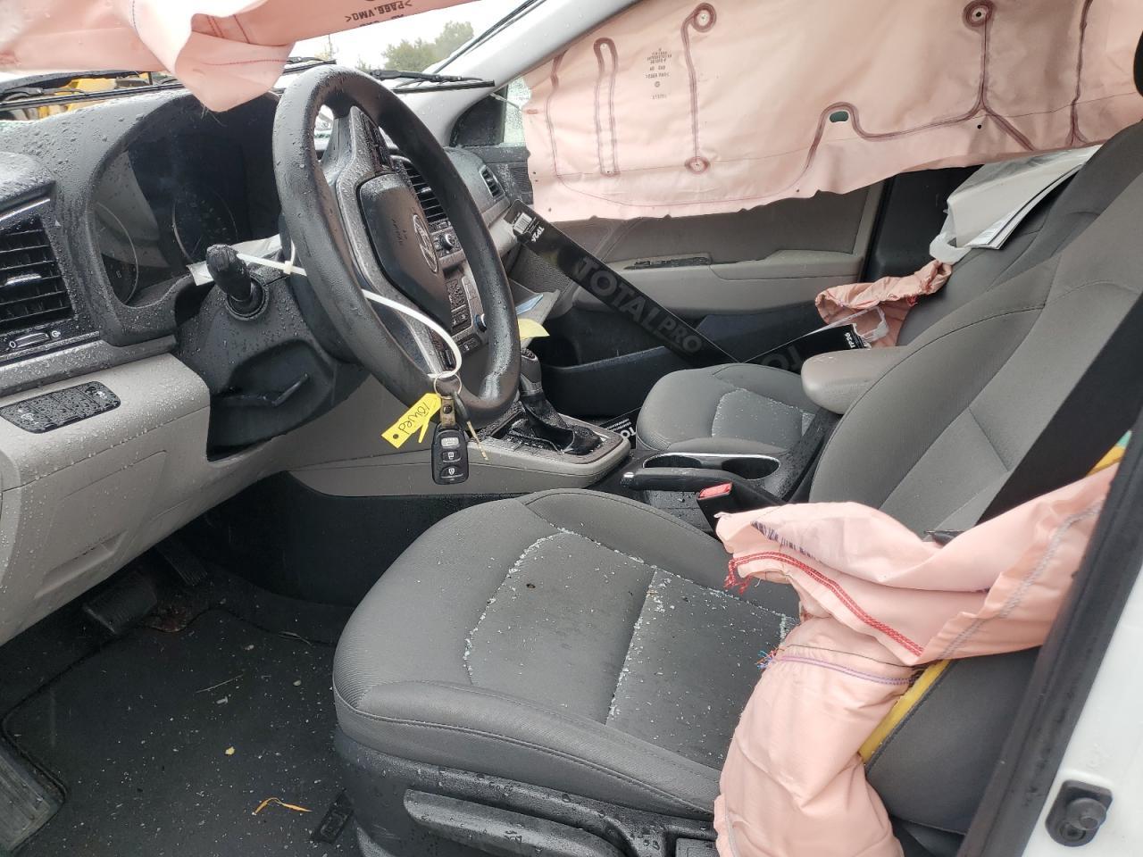 2017 Hyundai Elantra Se - Image 7