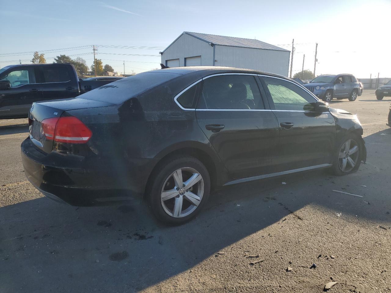 2013 Volkswagen Passat Se - Фото 3