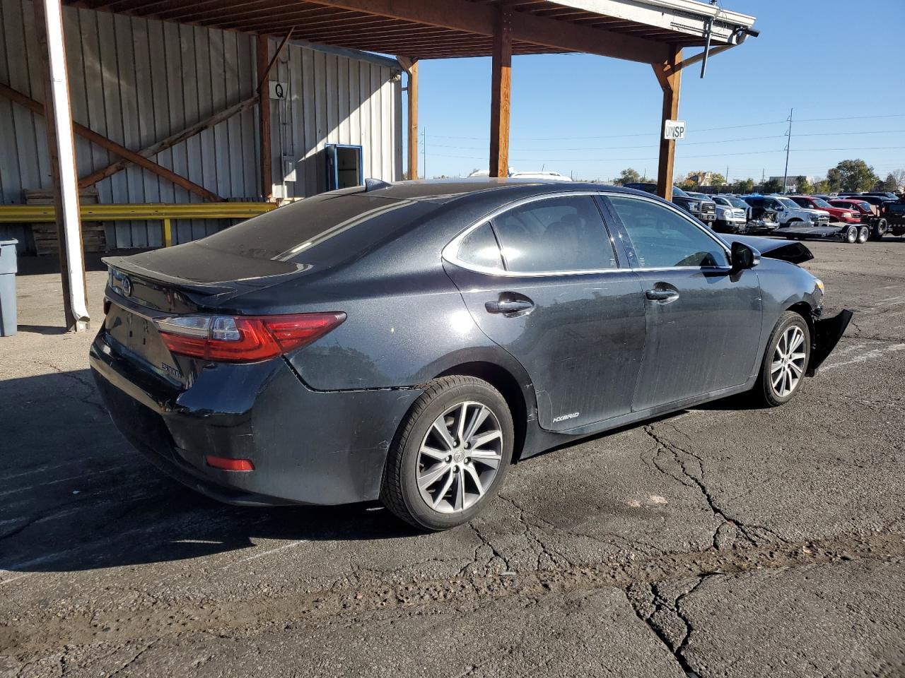 2018 Lexus Es 300H - Фото 3