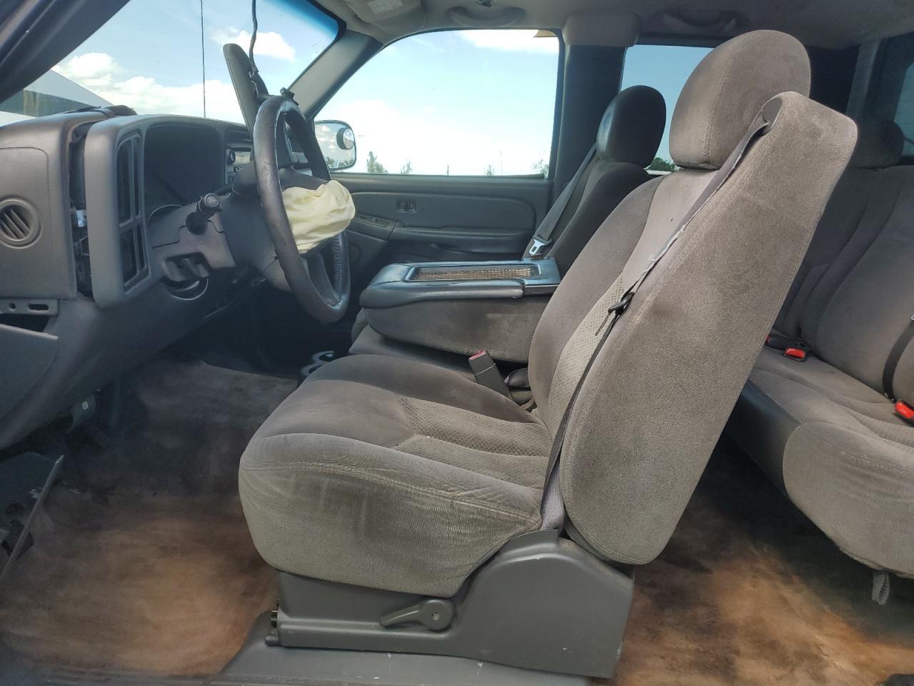 2006 Chevrolet Silverado C1500 - Image 7