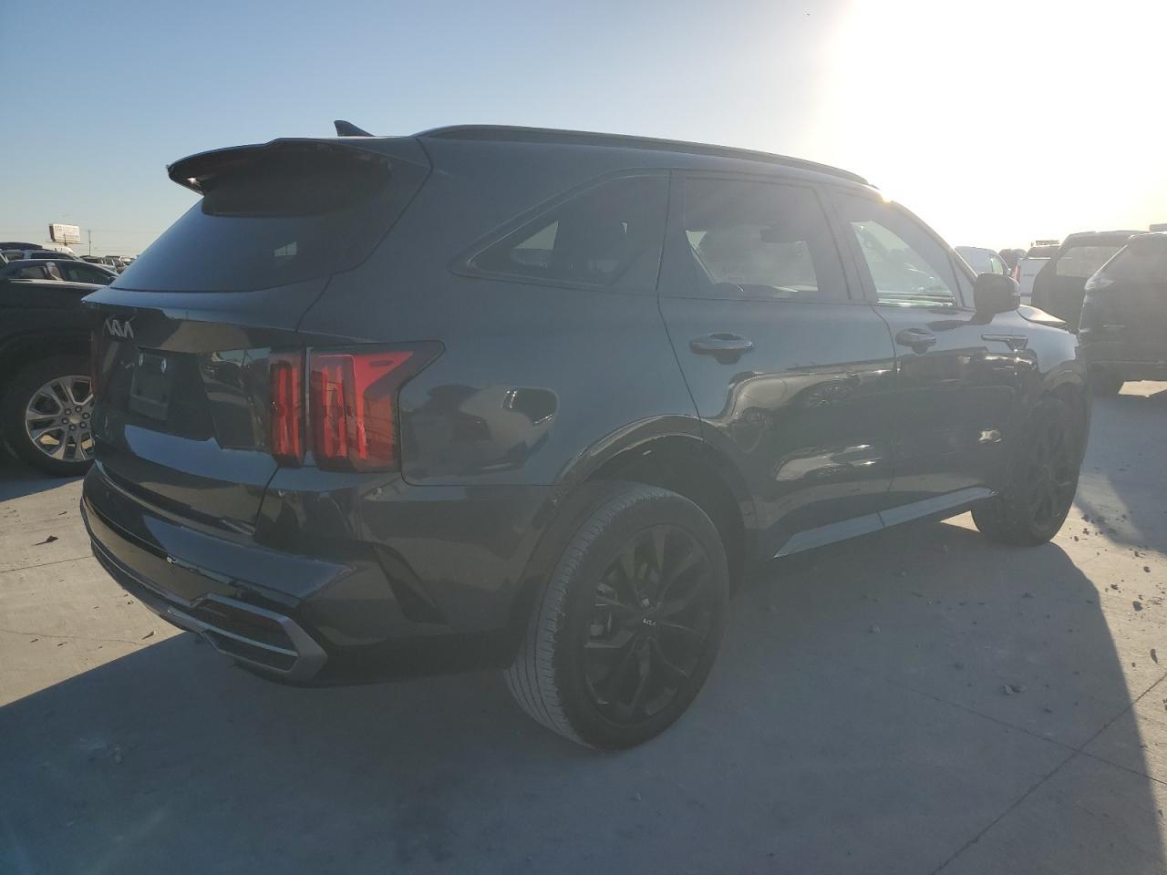 2023 Kia Sorento Sx - Фото 3