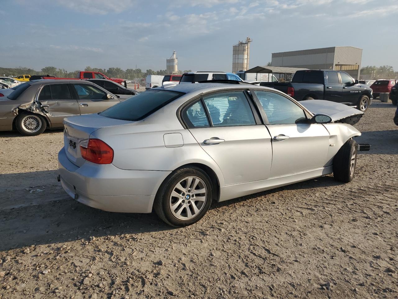 2007 BMW 328 I - Фото 3