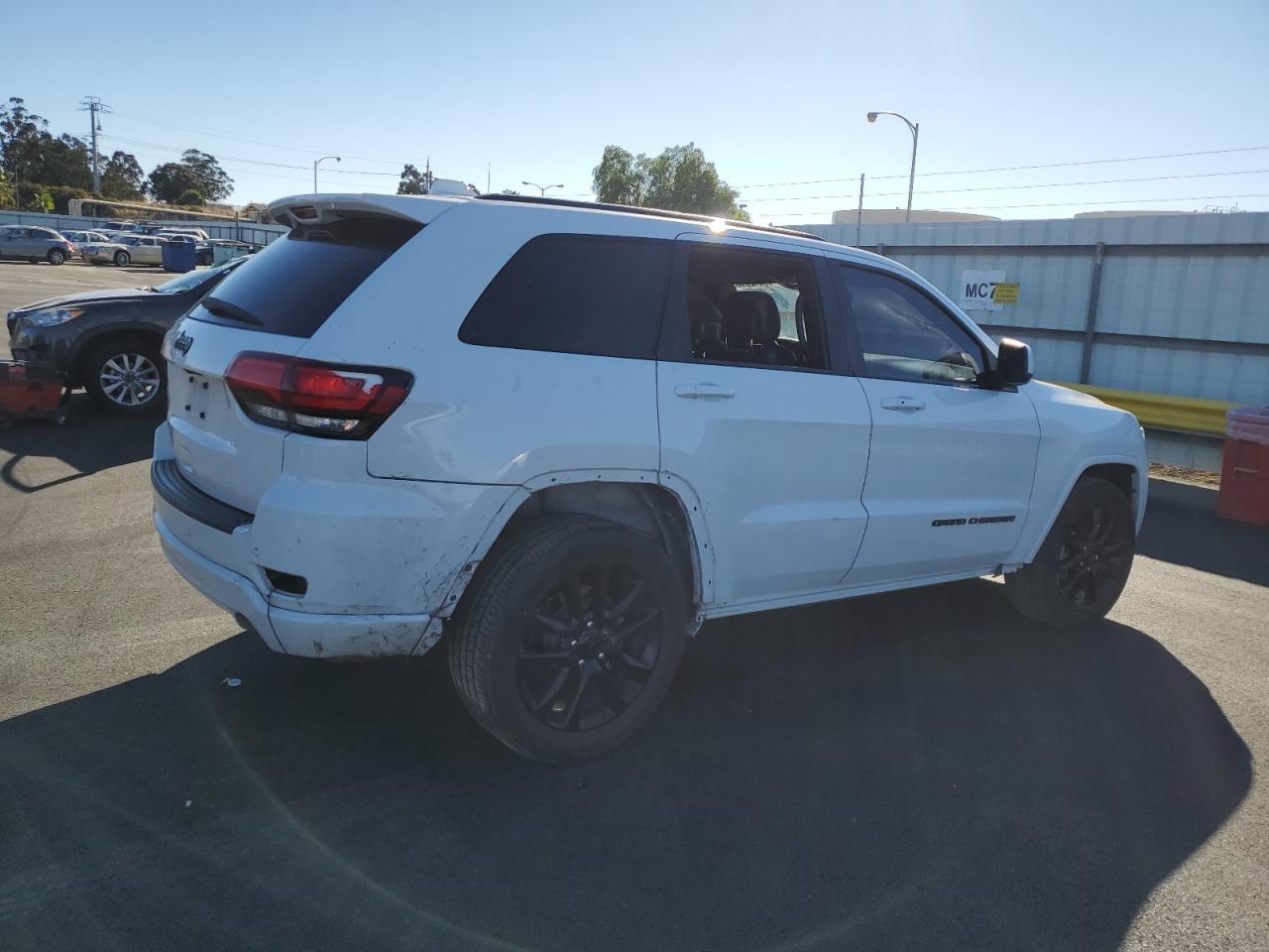 2020 Jeep Grand Cherokee Laredo - Фото 3