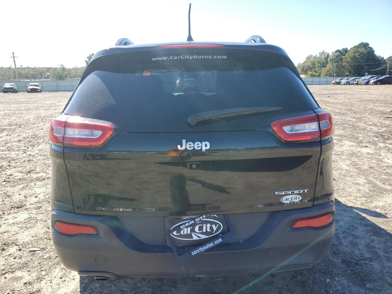 2017 Jeep Cherokee Sport - Фото 6