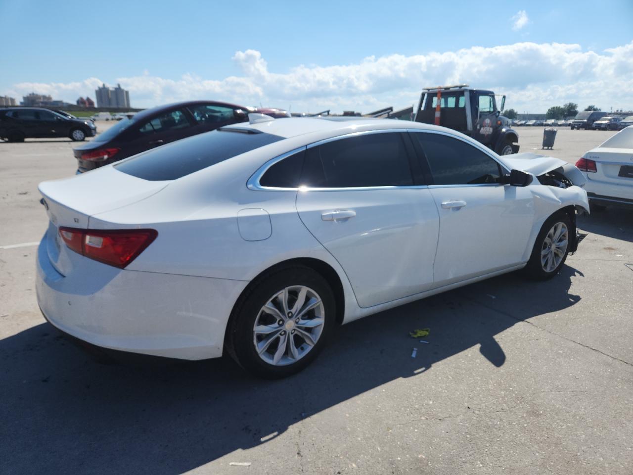 2024 Chevrolet Malibu Lt - Фото 3