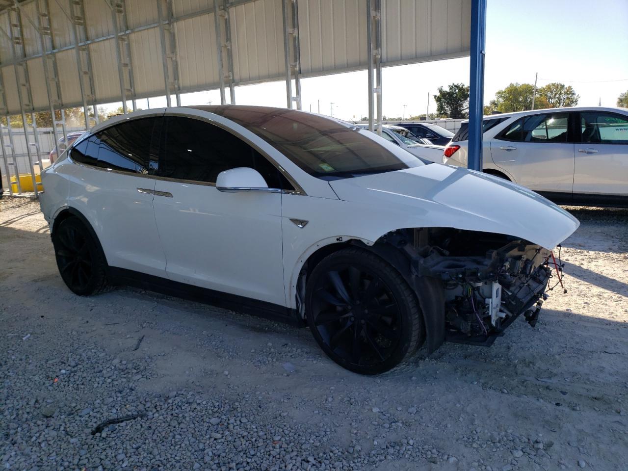 2016 Tesla Model X - Image 4