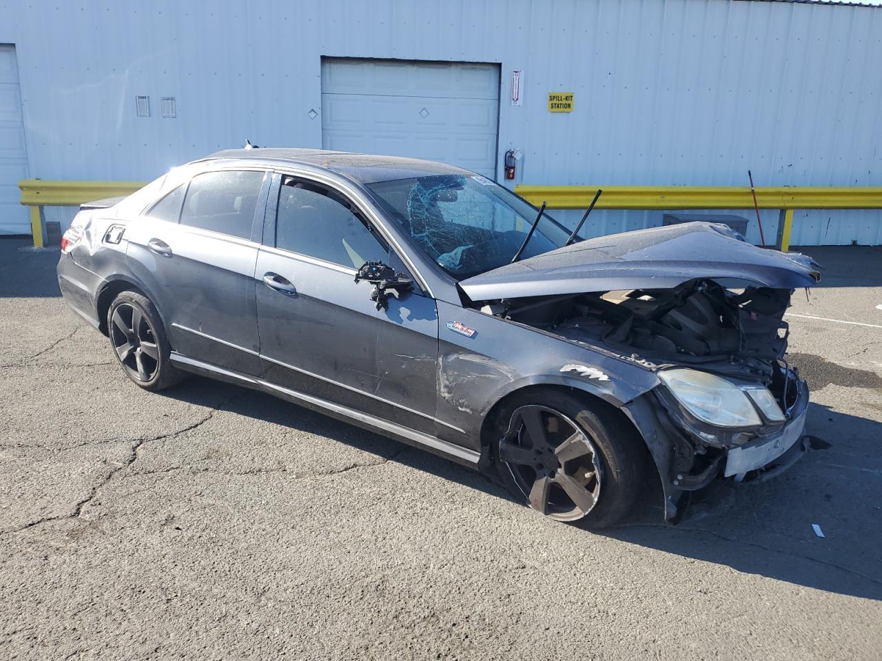 2010 Mercedes-Benz E 350 - Фото 4