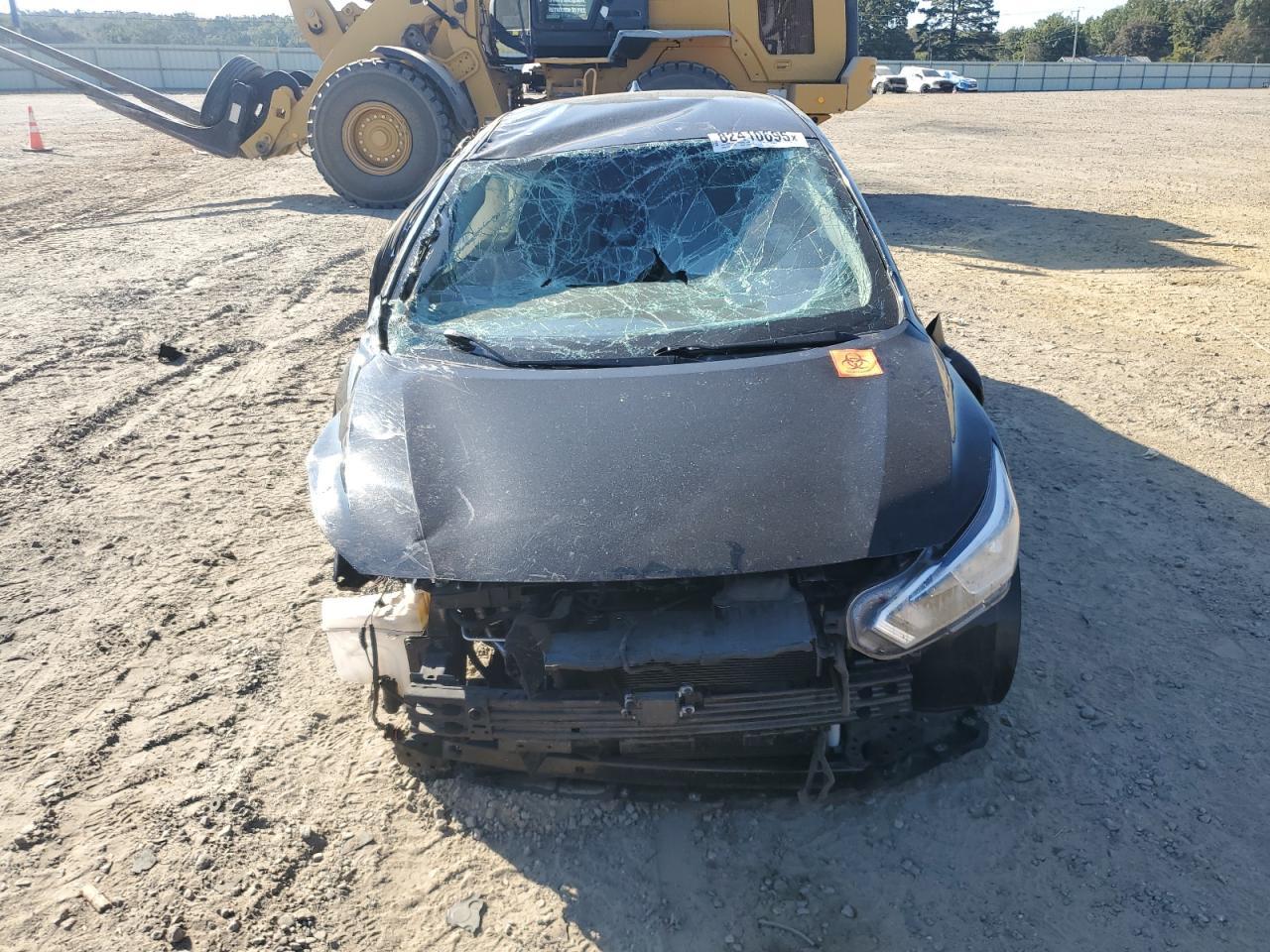 2022 Nissan Versa Sv - Фото 5