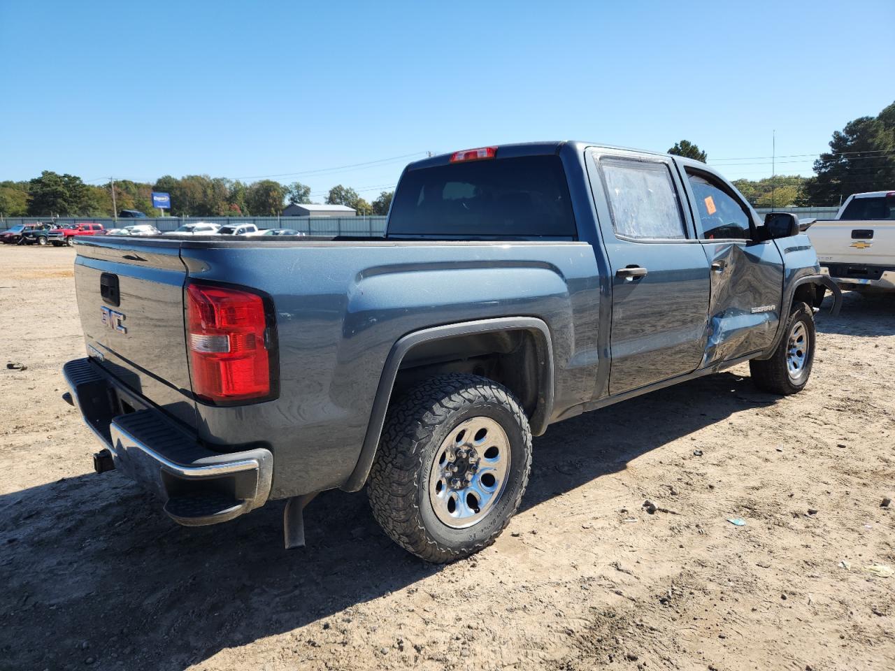 2014 GMC Sierra C1500 - Image 3