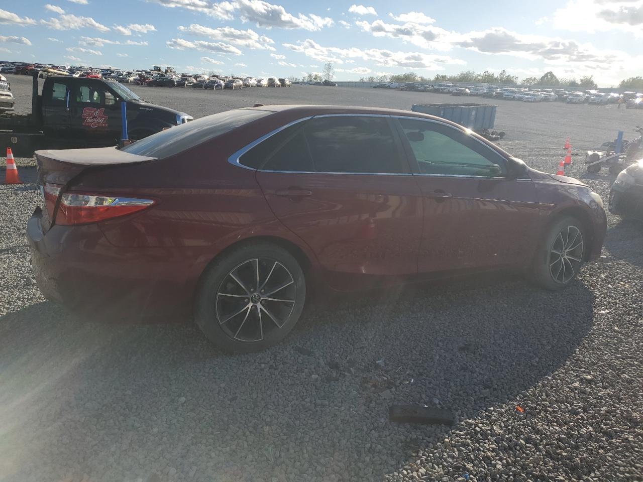 2016 Toyota Camry Le - Image 3