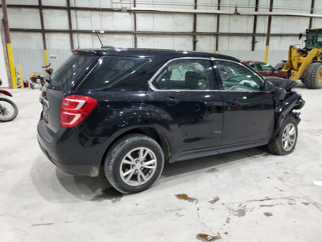 2017 Chevrolet Equinox Ls - Фото 3