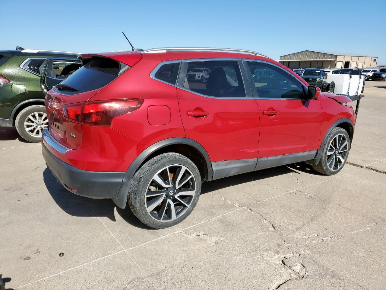 2018 Nissan Rogue Sport S - Фото 3