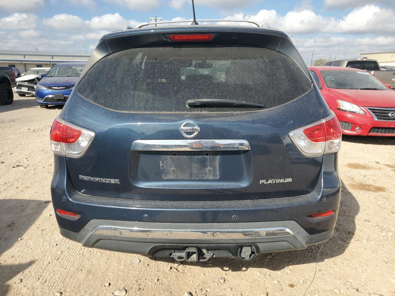 2013 Niss Pathfinder - Image 6