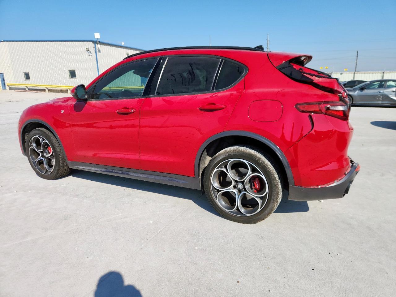 2022 Alfa Romeo Stelvio Ti - Image 2