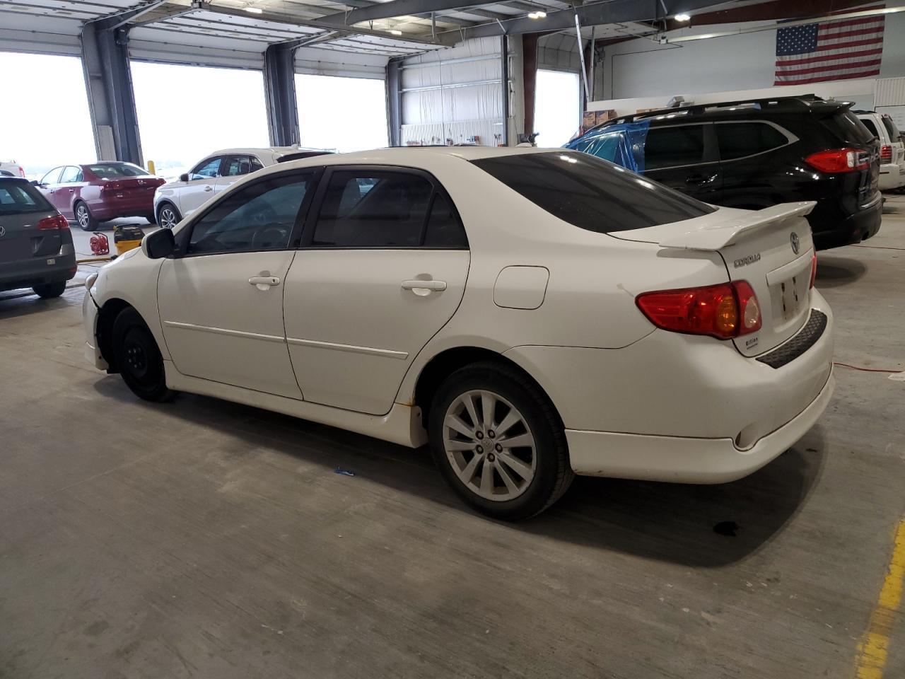 2010 Toyota Corolla Base - Фото 3