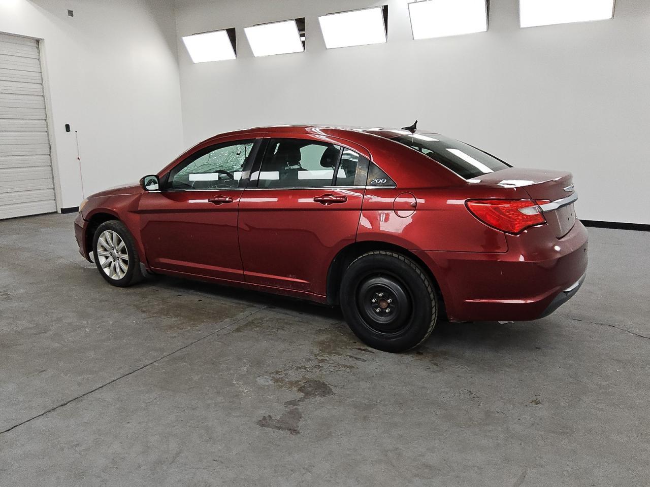 2012 Chrysler 200 Touring - Image 2