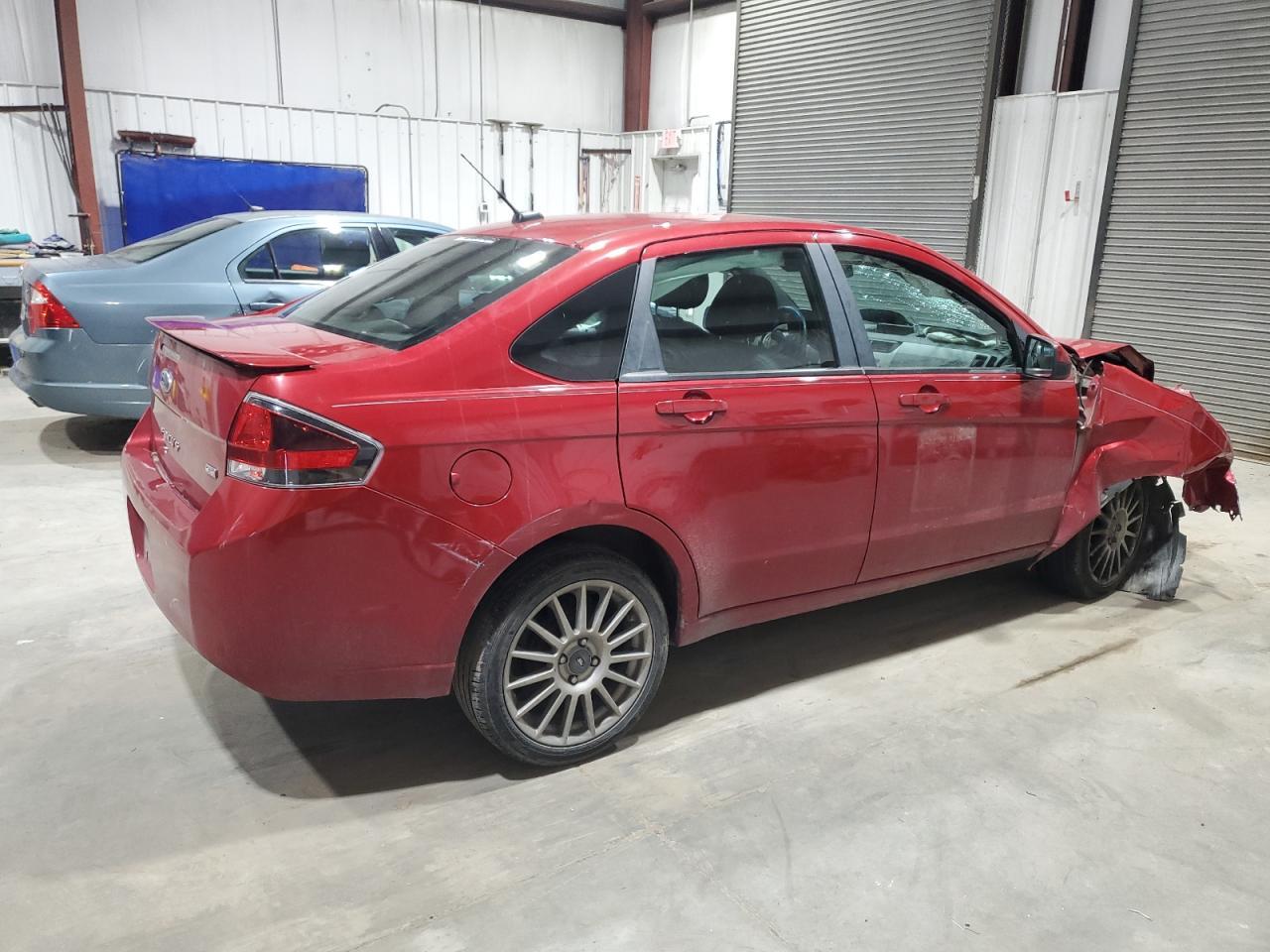 2010 Ford Focus Ses - Фото 3