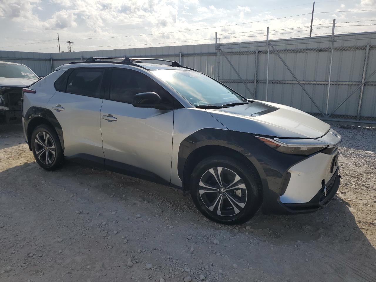 2024 Toyota Bz4X Xle - Фото 4