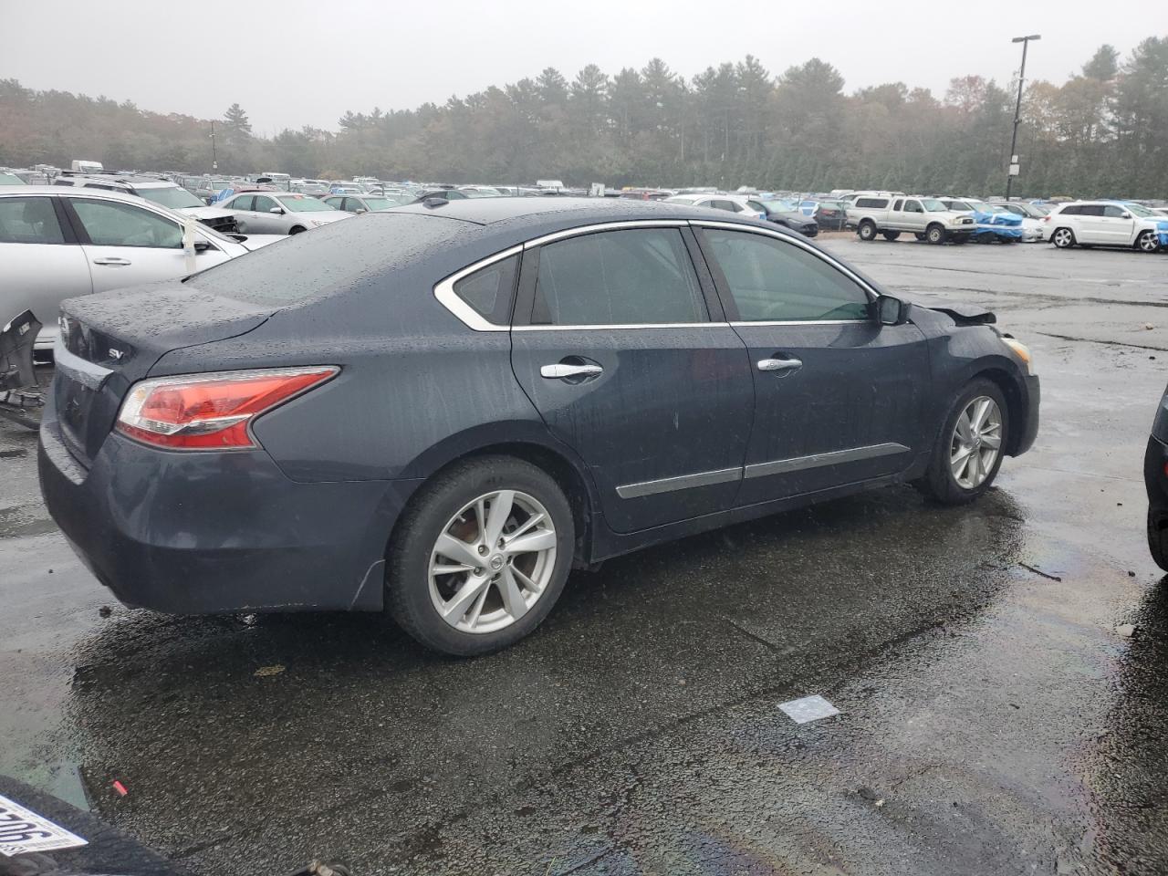 2015 Niss Altima 2.5 Sv - Image 3