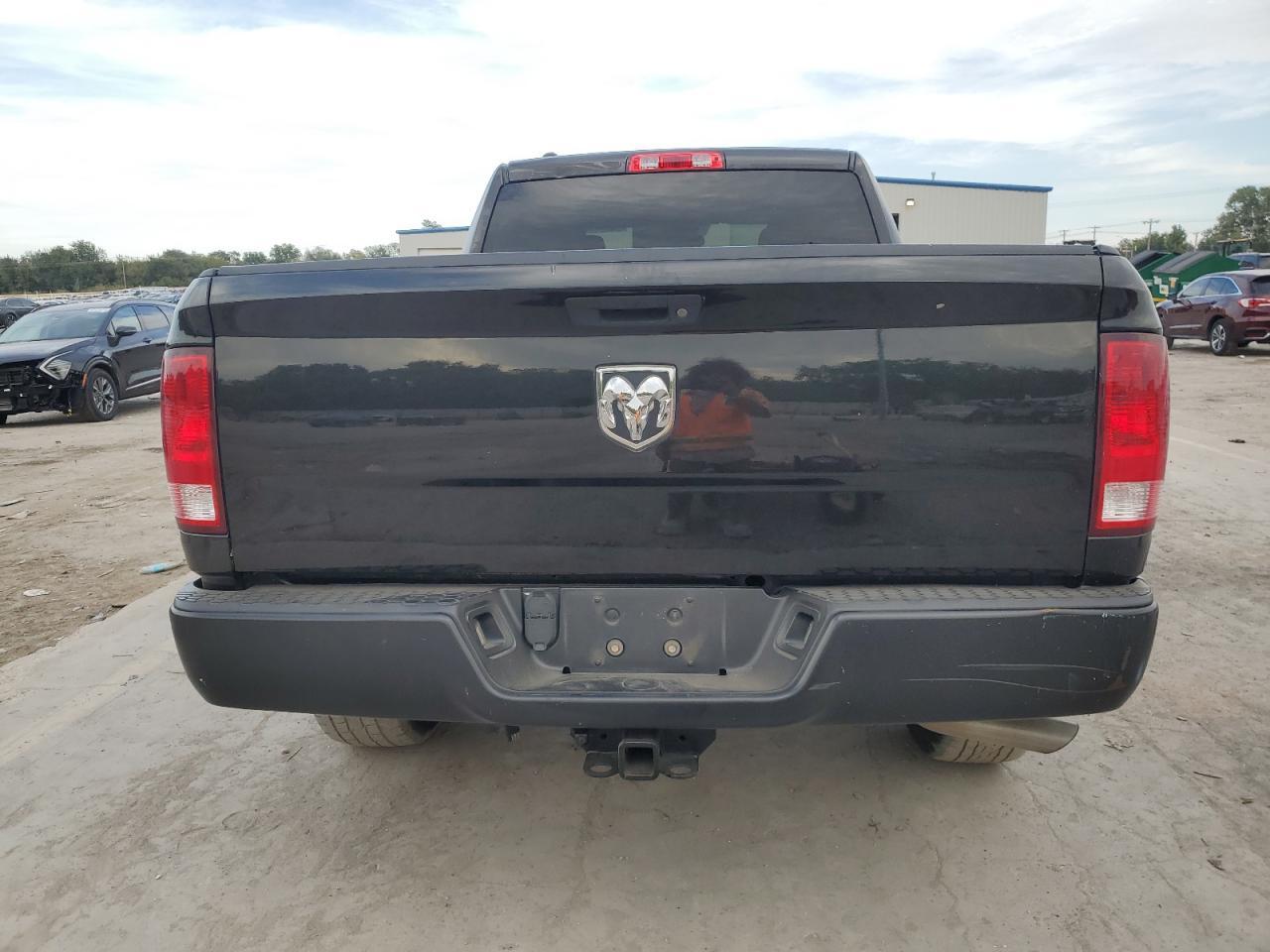 2017 Ram 1500 St - Image 6