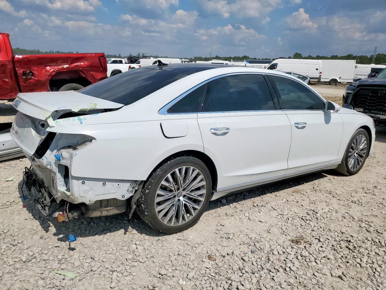 2019 Audi A8 L - Фото 3
