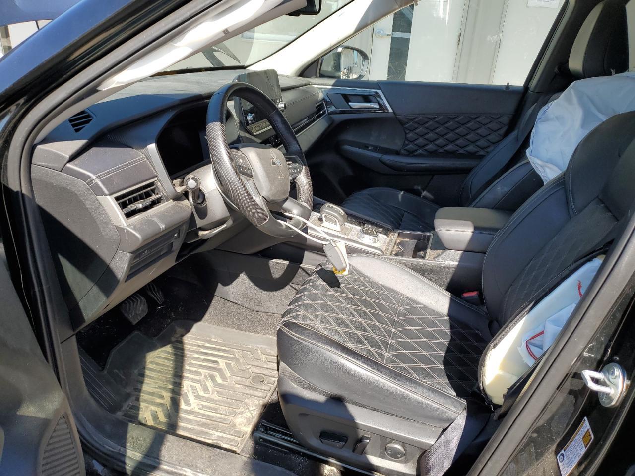 2024 Mitsubishi Outlander Sel - Image 7