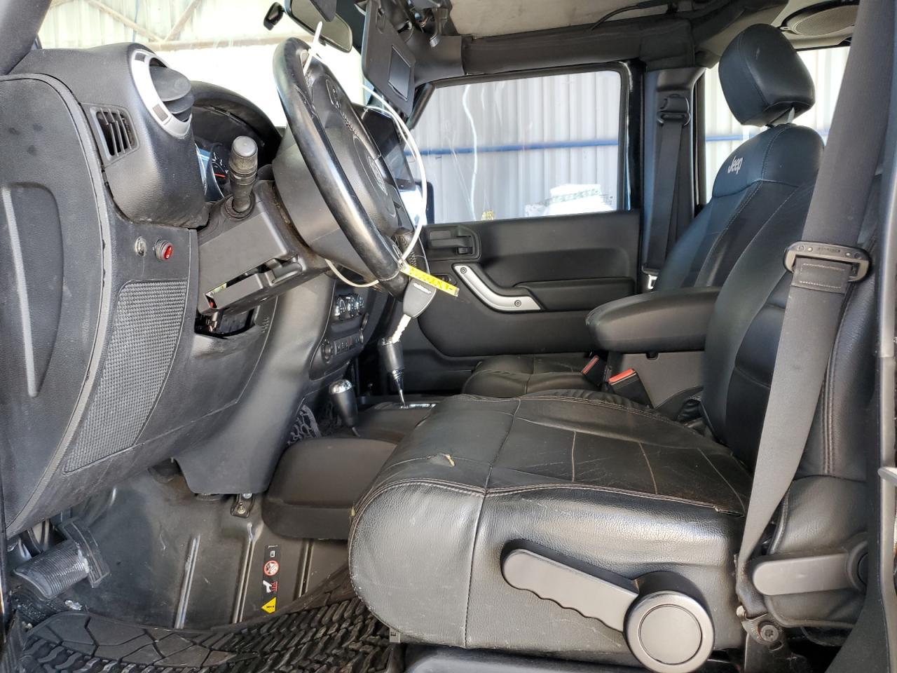 2012 Jeep Wrangler Unlimited Sahara - Фото 7