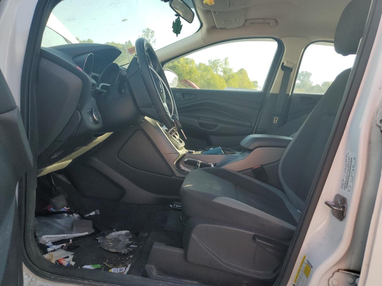 2014 Ford Escape S - Image 7