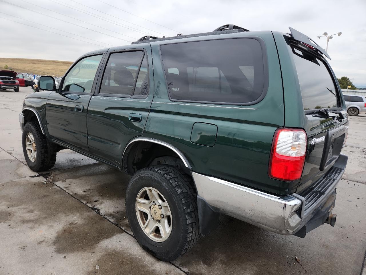 2001 Toyota 4Runner Sr5 - Image 2