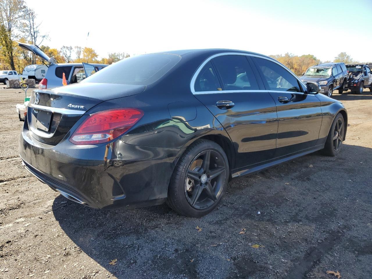 2015 Mercedes-Benz C 300 4Matic - Фото 3