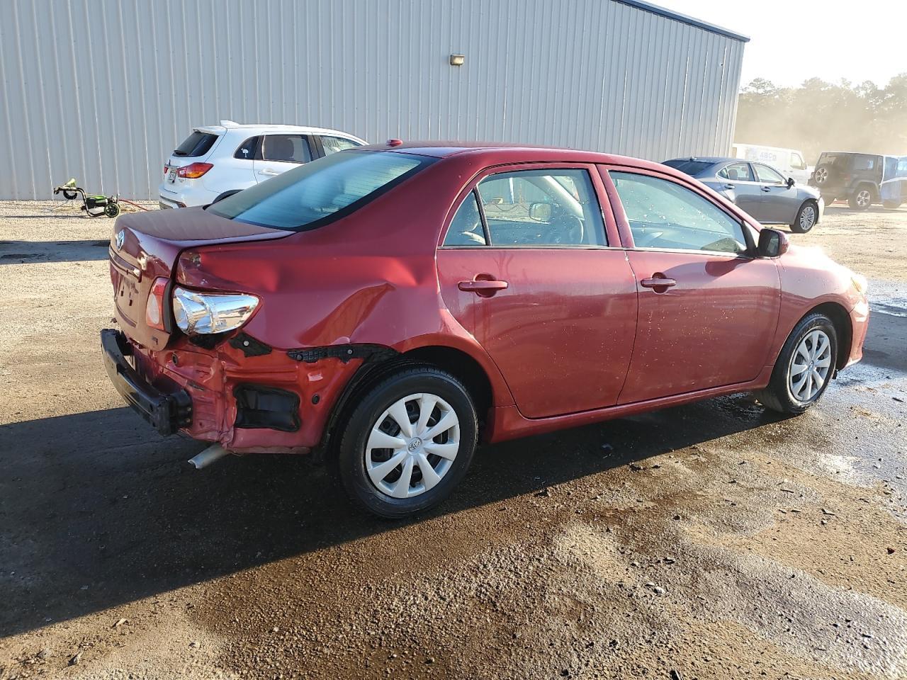 2010 Toyota Corolla Base - Фото 3