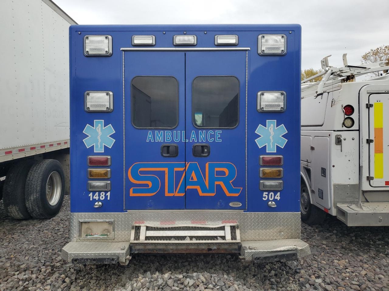 2017 Ford E-350 Ambulance - Image 6
