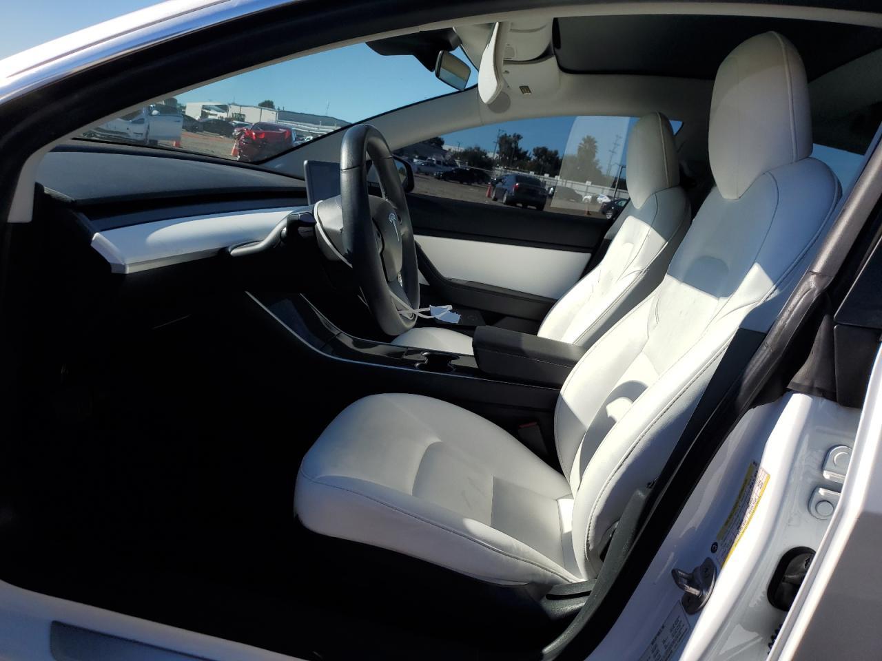 2019 Tesla Model 3 - Фото 7