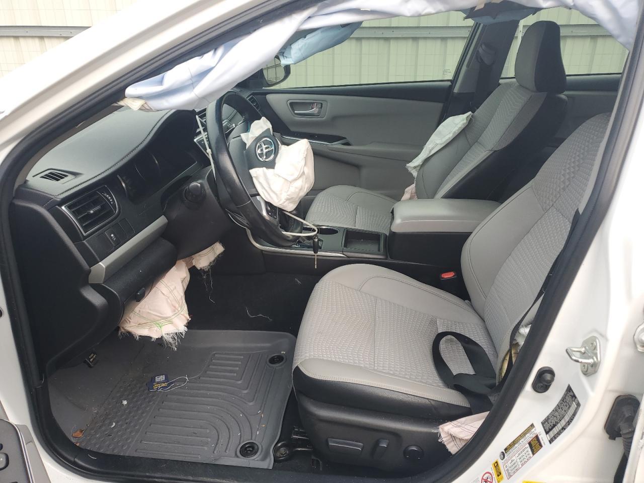 2015 Toyota Camry Le - Фото 7