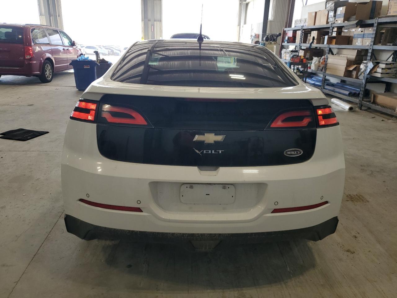 2012 Chev Volt - Фото 6