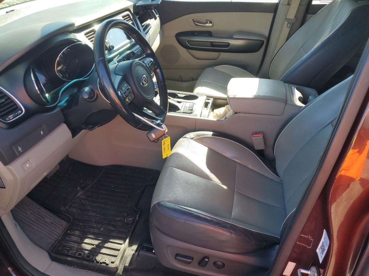 2018 Kia Sedona Lx - Image 7