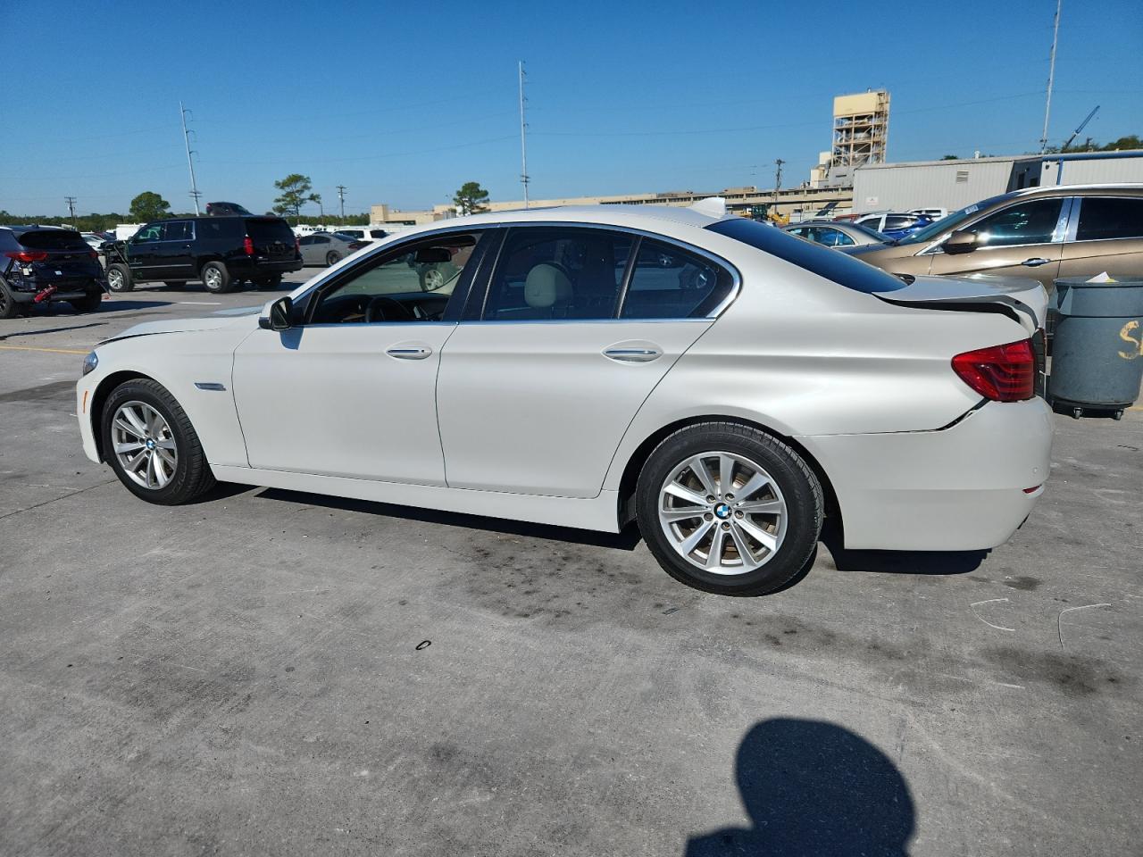 2016 BMW 528 I - Фото 2