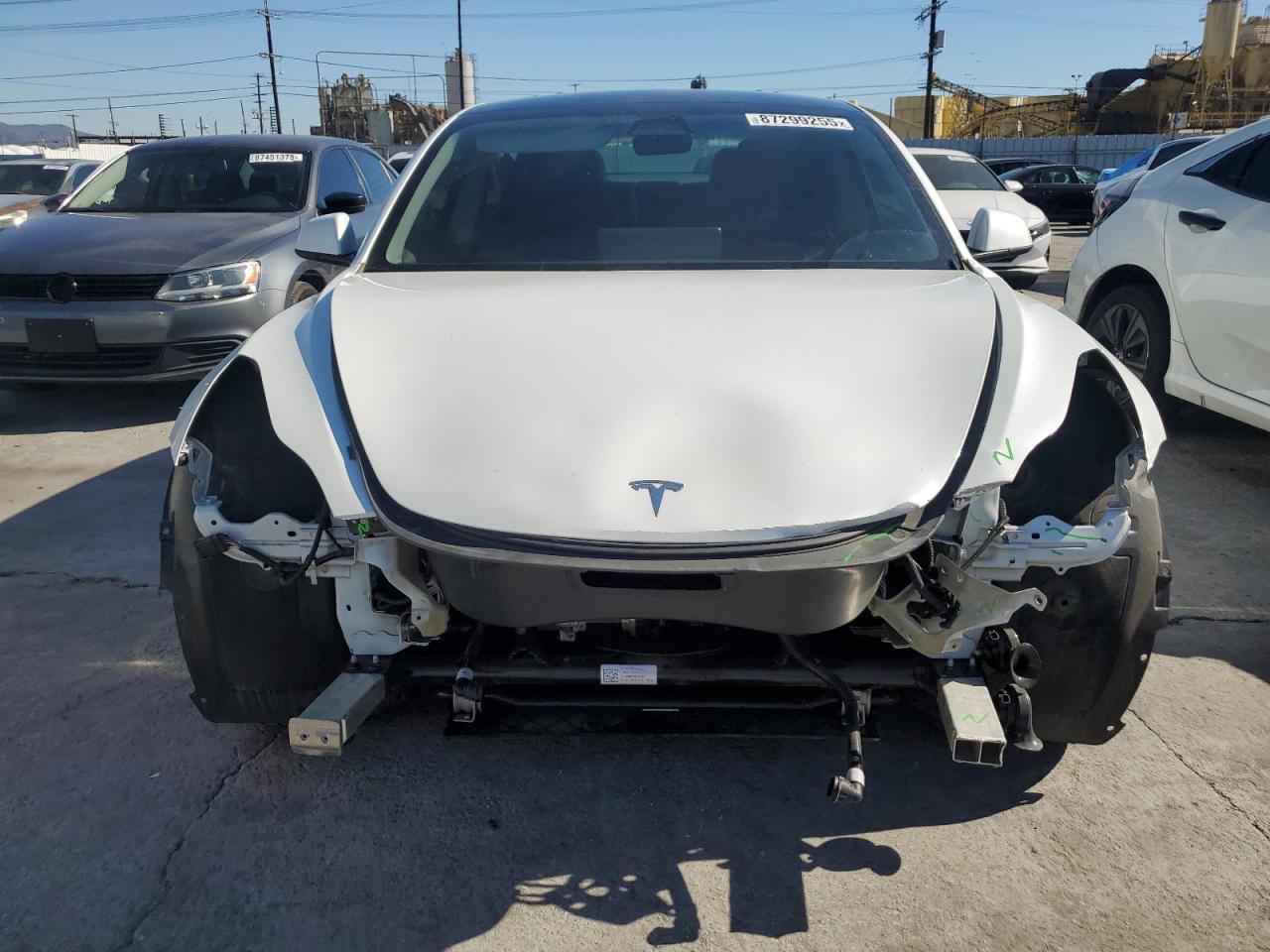 2023 Tesla Model 3 - Фото 5