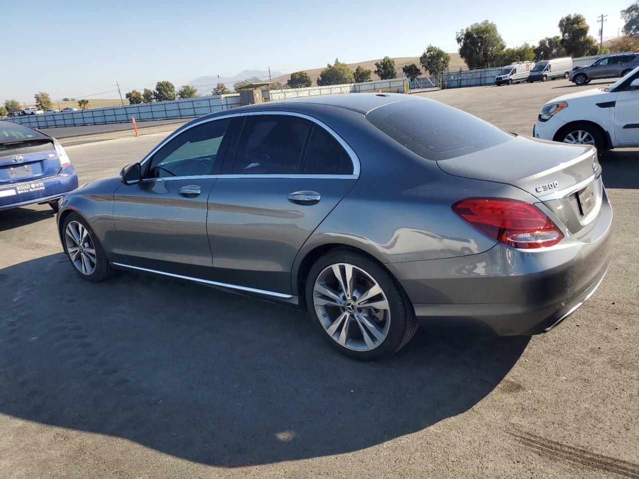 2018 Mercedes-Benz C 300 - Image 2