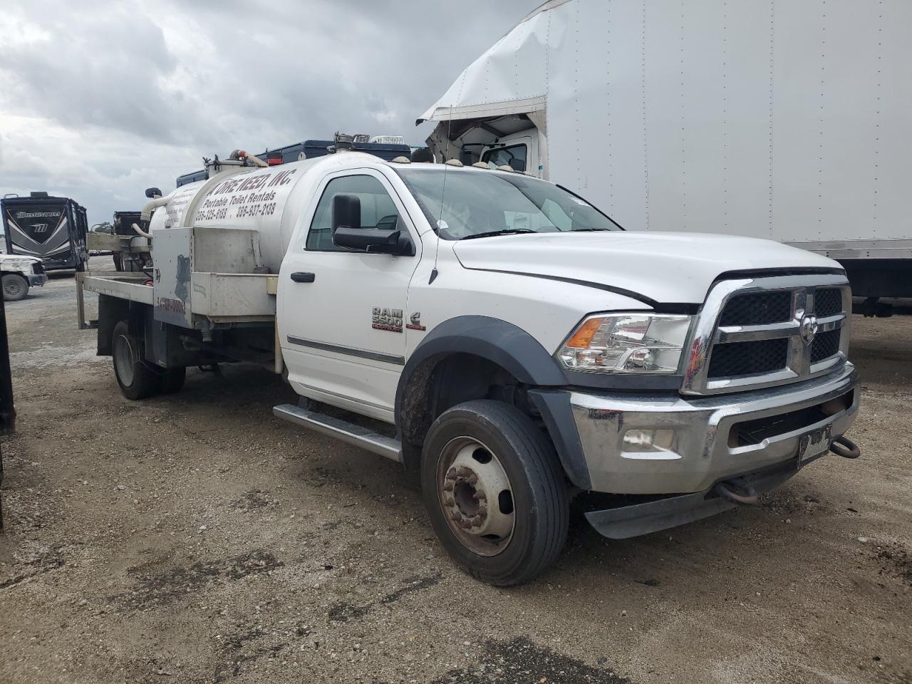 2017 Ram 5500 - Фото 4