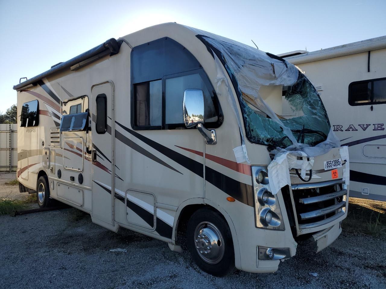 2017 Ford Econoline E450 Super Duty Commercial Stripped Chassis