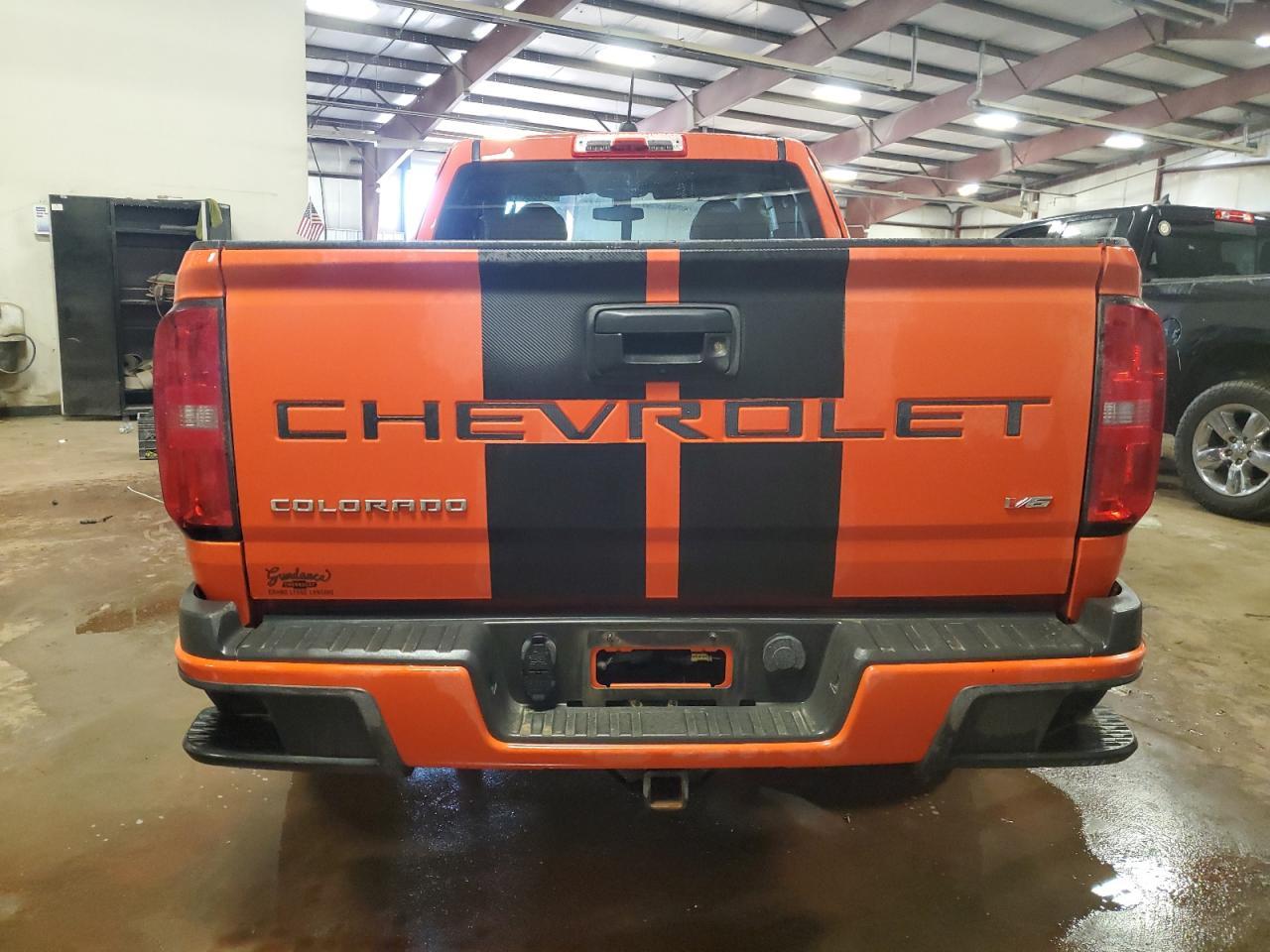 2022 Chevrolet Colorado - Image 6