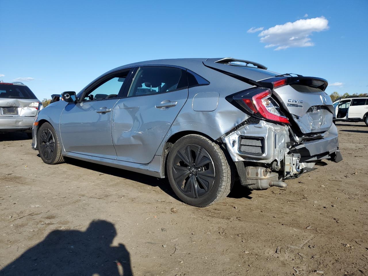 2019 Honda Civic Ex - Image 2