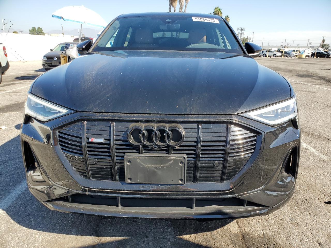 2022 Audi E-Tron Sportback Premium Plus - Image 5