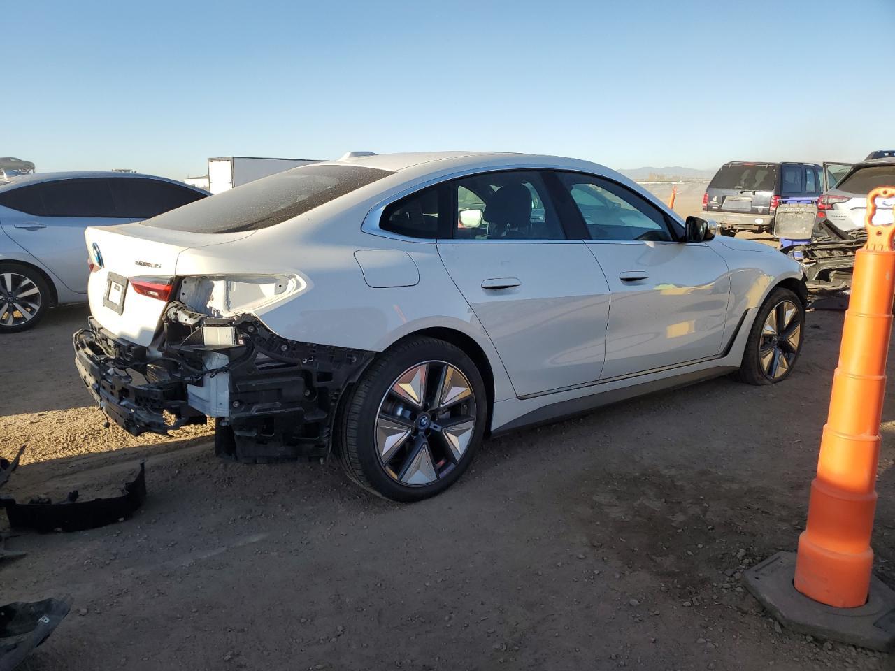2024 BMW I4 Edrive 35 - Фото 3