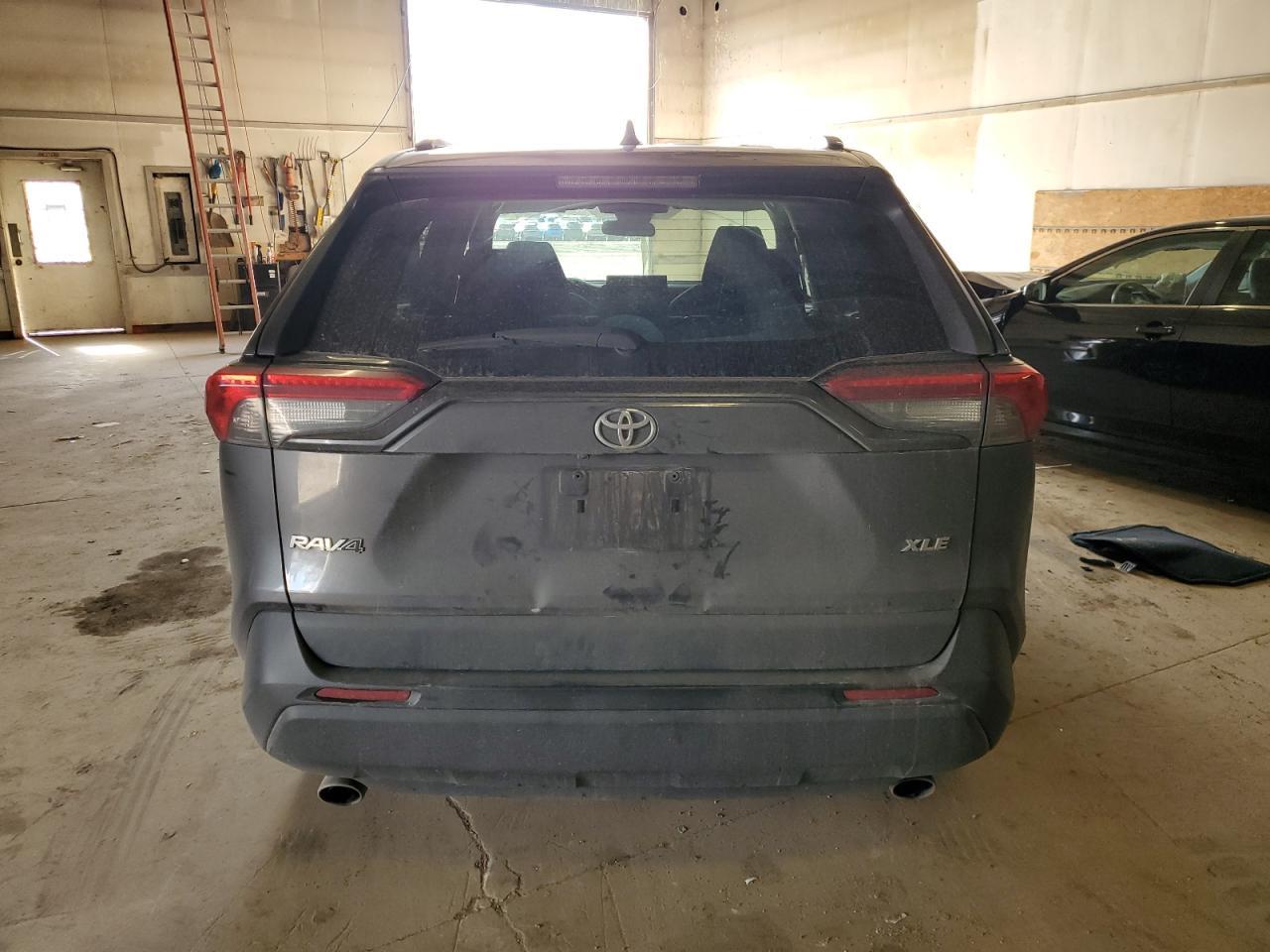 2020 Toyota Rav4 Xle - Фото 6