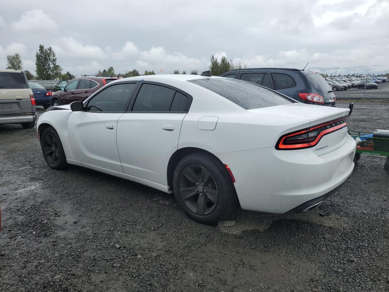 2016 Dodge Charger Sxt - Фото 2